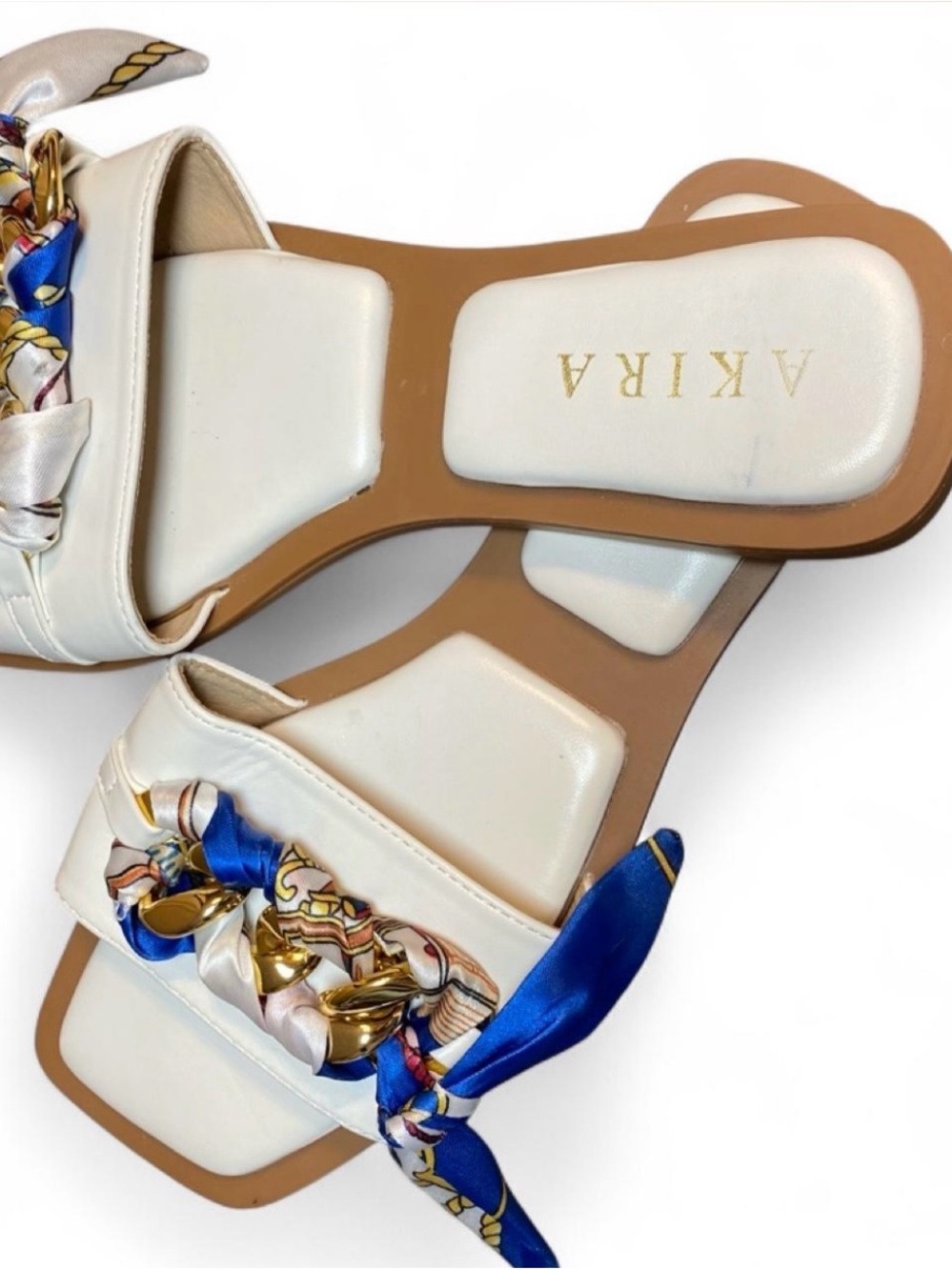 Akira sandals